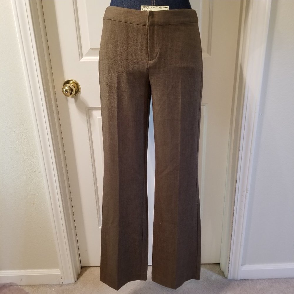 #942 NWOT Axcess A Liz Claiborne Company Brown Str